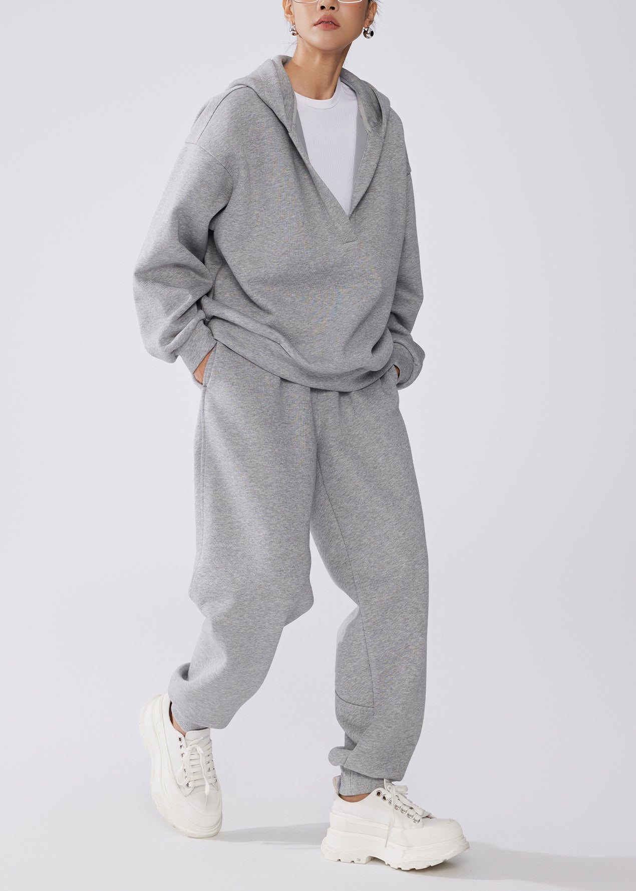 Gracefully Styled Pullover for Any Occasion