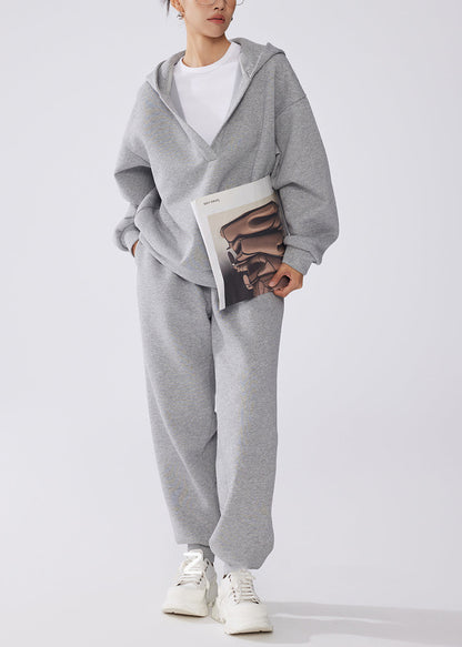 Gracefully Styled Pullover for Any Occasion