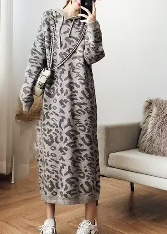 Effortlessly Elegant Sweater with a Timeless Design