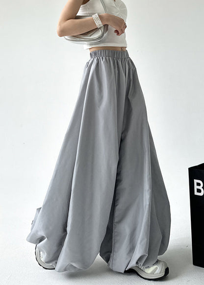 Classic Vintage Pants with a Flattering Fit