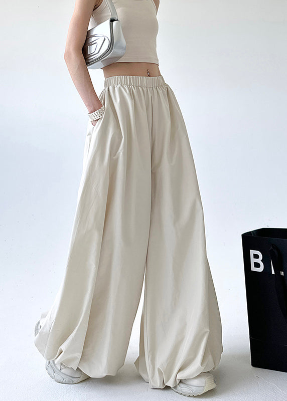 Classic Vintage Pants with a Flattering Fit