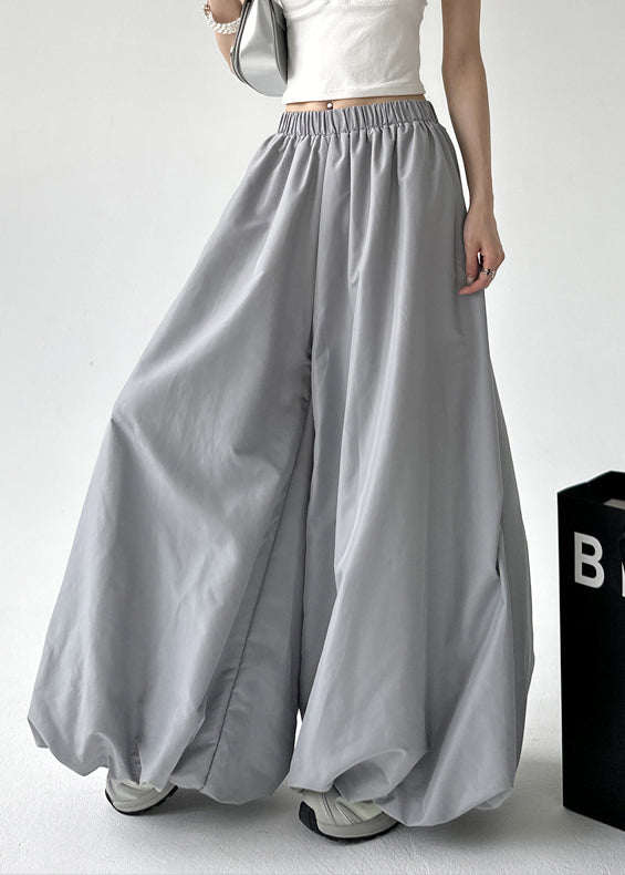 Classic Vintage Pants with a Flattering Fit
