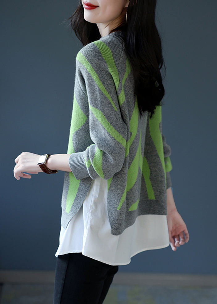 Elegantly Styled Pullover for Everyday Wear