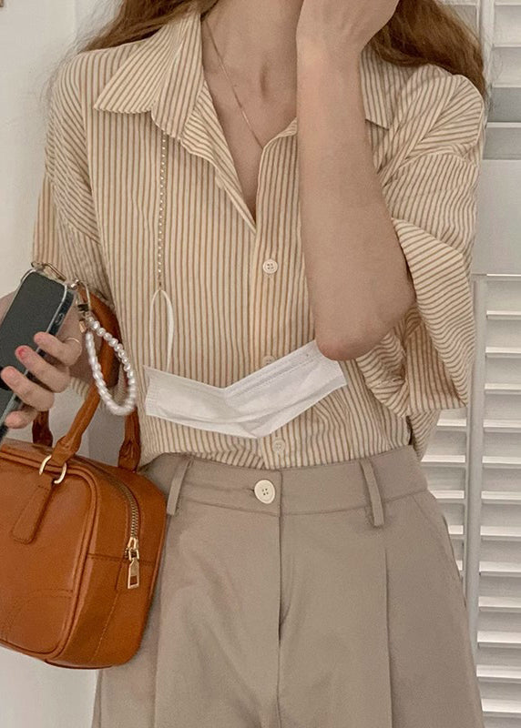 Sophisticated Blouse with a Clean Classic Look