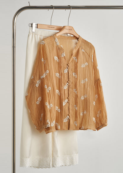 Polished Blouse with an Effortless Classic Look