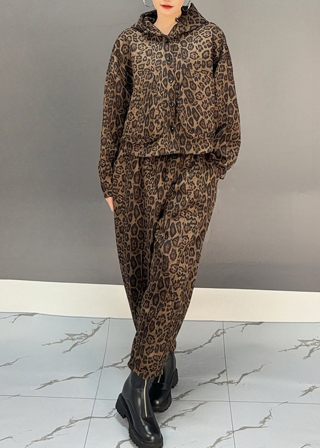 A Vintage Style Pants with Delicate Timeless Details