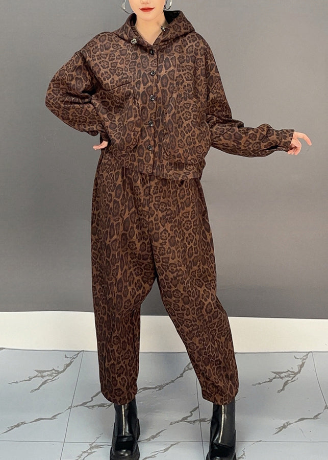 A Vintage Style Pants with Delicate Timeless Details