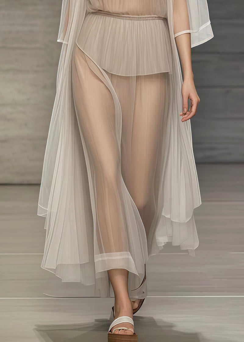 Effortlessly Elegant Garment with a Timeless Design