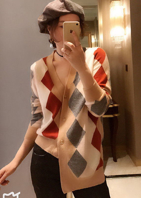 Effortlessly Elegant Cardigan with a Timeless Design