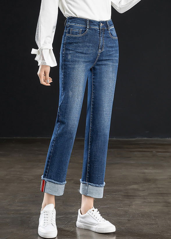 Effortlessly Elegant Pants with a Timeless Design