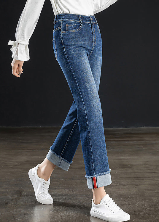 Effortlessly Elegant Pants with a Timeless Design