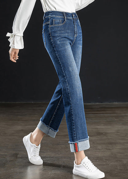Effortlessly Elegant Pants with a Timeless Design