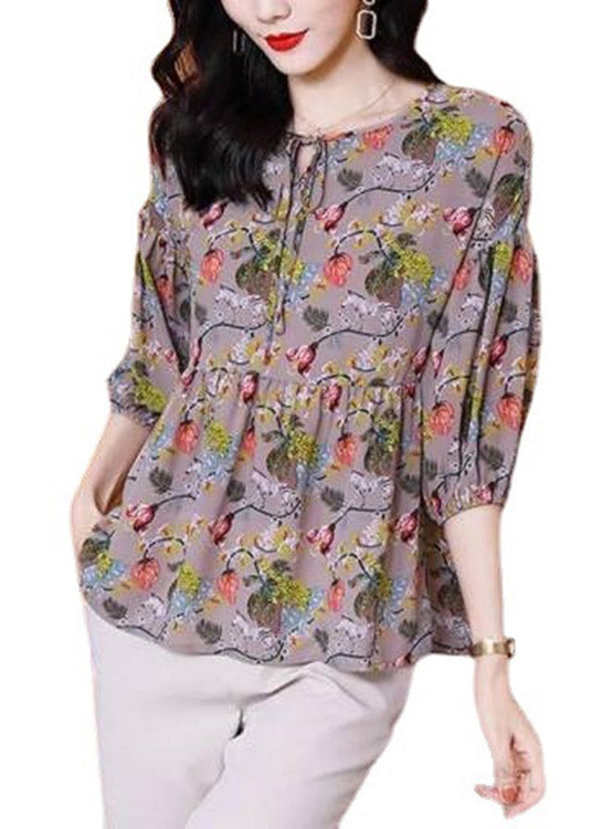 Well Tailored Top with a Graceful Silhouette
