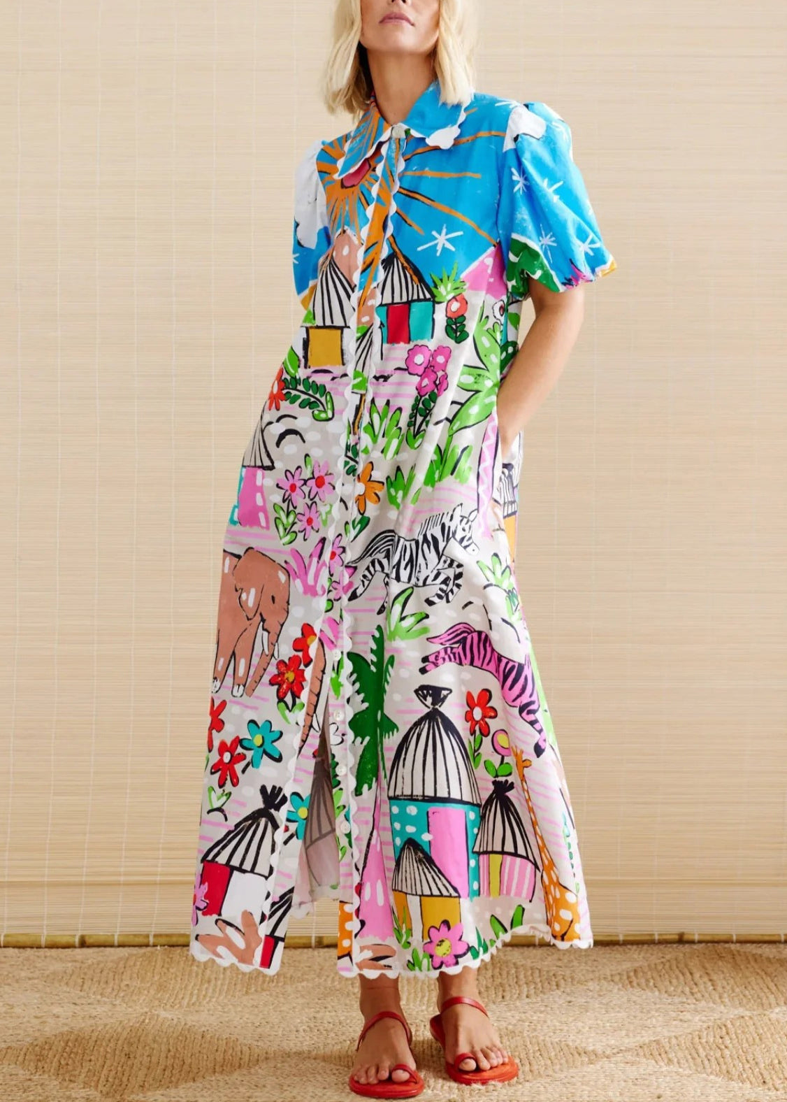 Beautifully Finished Dress in a Timeless Design
