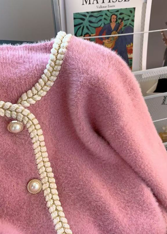 Elegantly Styled Coat for Everyday Wear