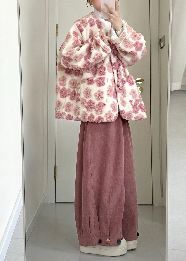 Well Tailored Pants with a Graceful Silhouette