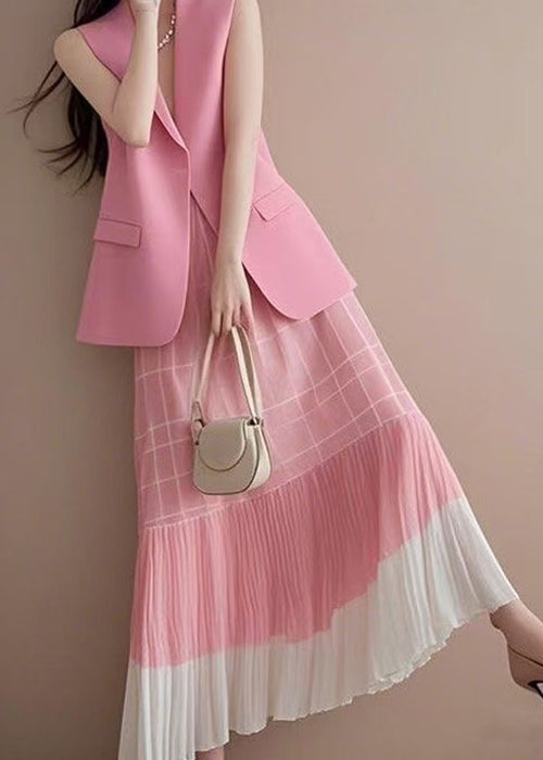 Well Tailored Coat with a Graceful Silhouette