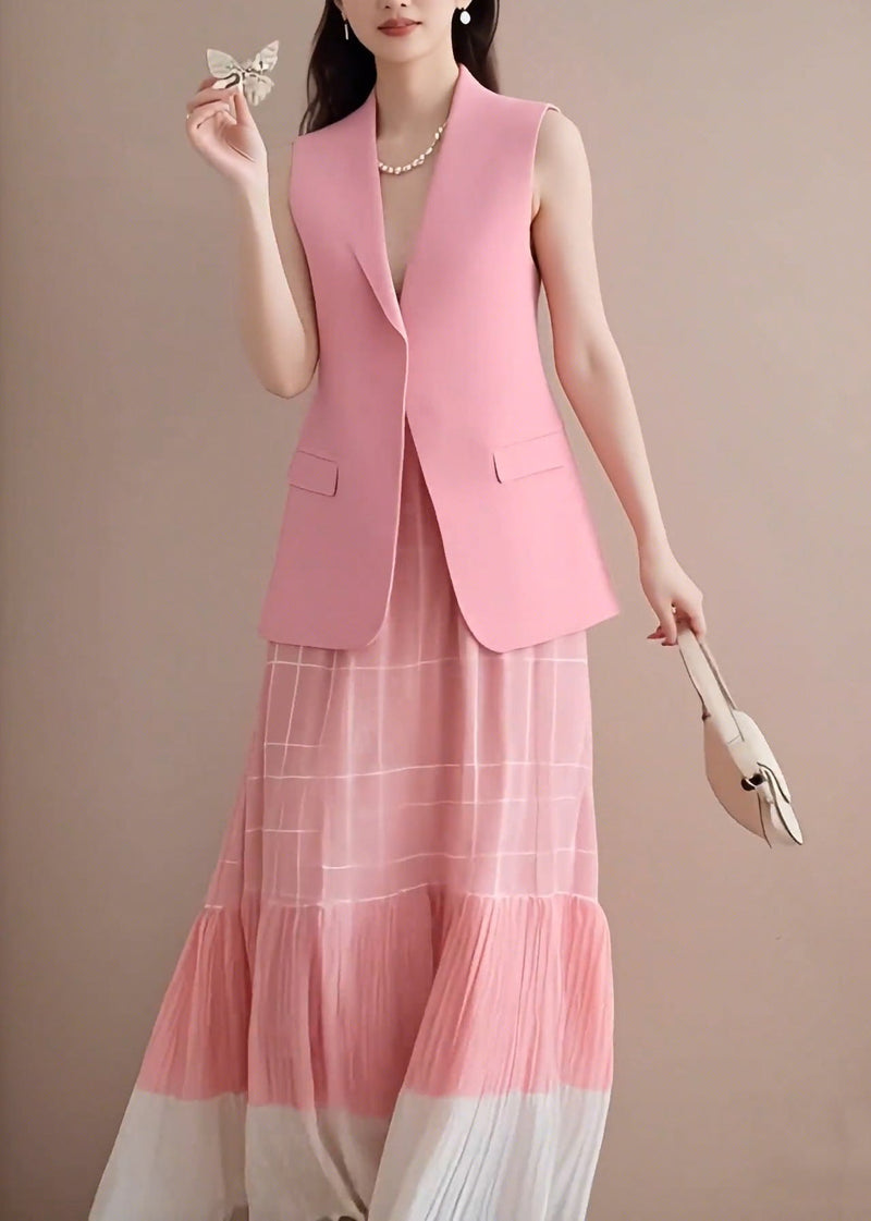Well Tailored Coat with a Graceful Silhouette