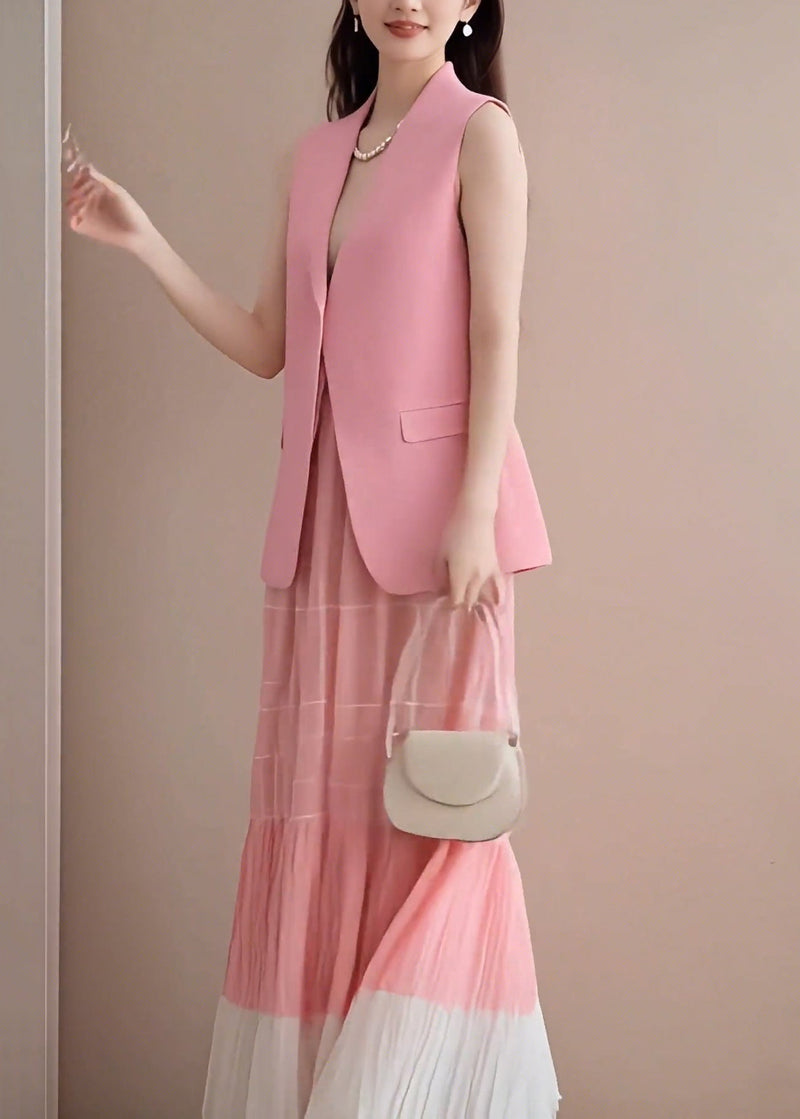 Well Tailored Coat with a Graceful Silhouette
