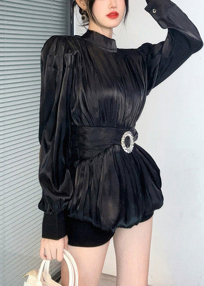 Effortlessly Elegant Top with a Timeless Design