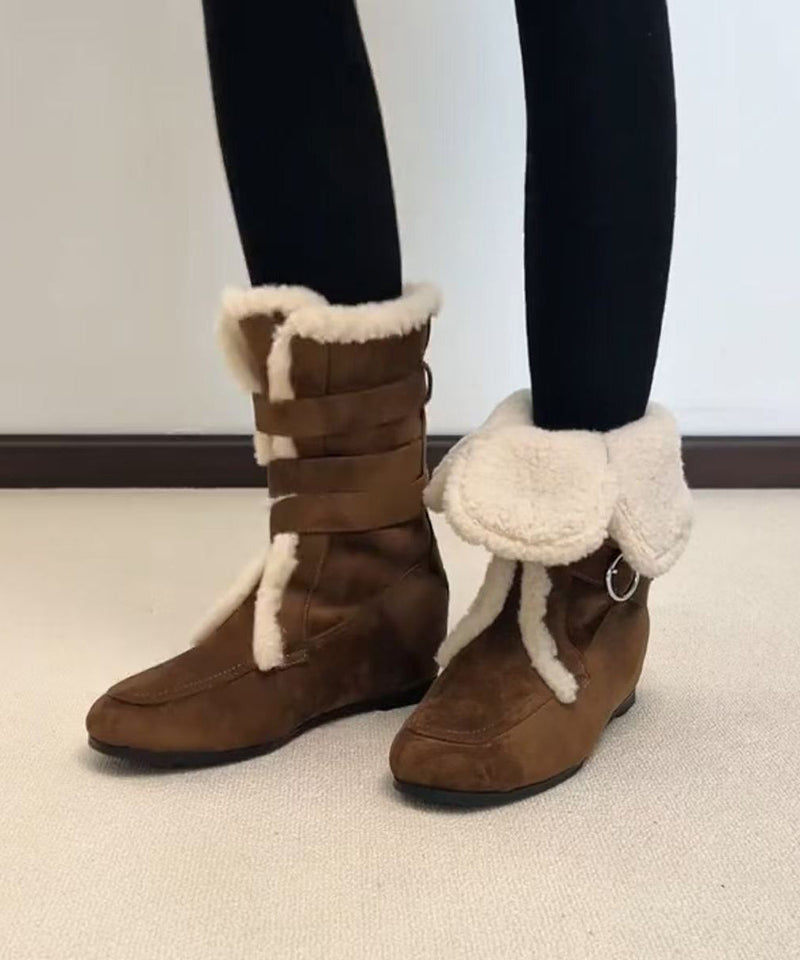 Graceful Orthopedic Boots for Modern Look
