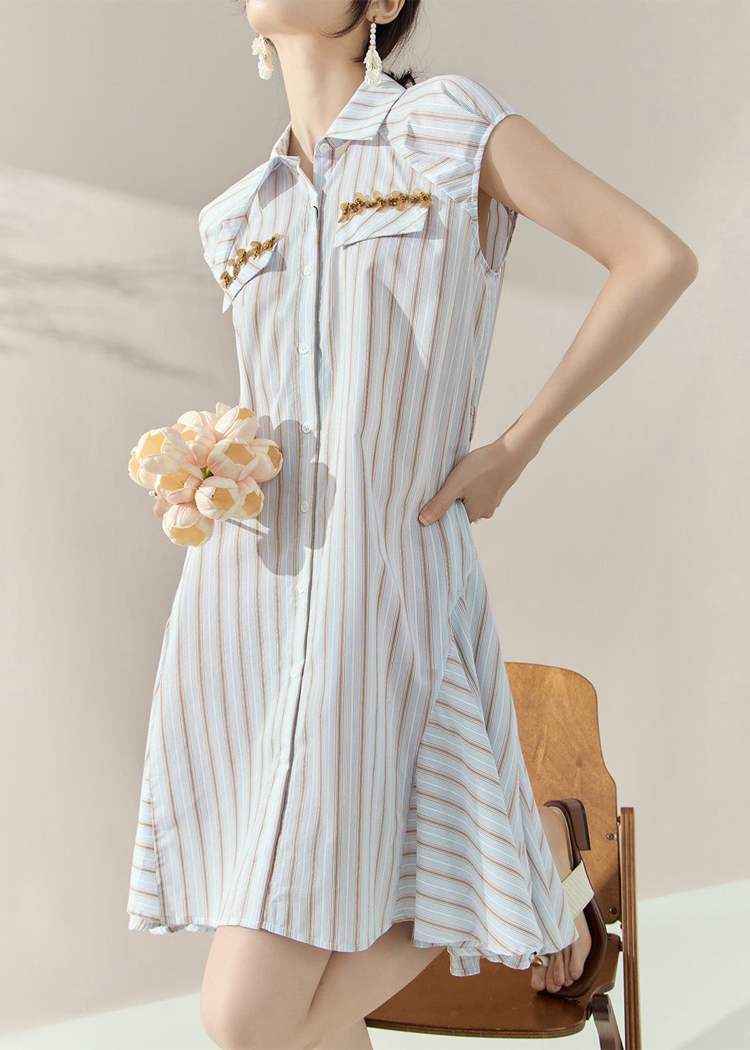 Beautifully Finished Dress in a Timeless Design