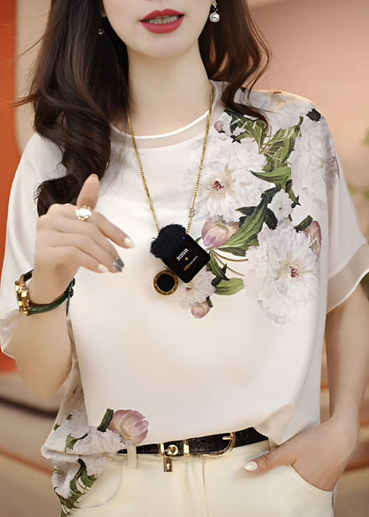 Elegantly Styled Blouse for Everyday Wear