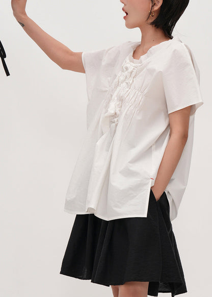 Effortlessly Elegant Top with a Timeless Design