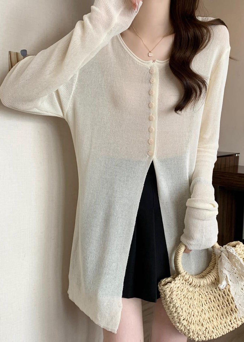 Effortlessly Elegant Sweater with a Timeless Design