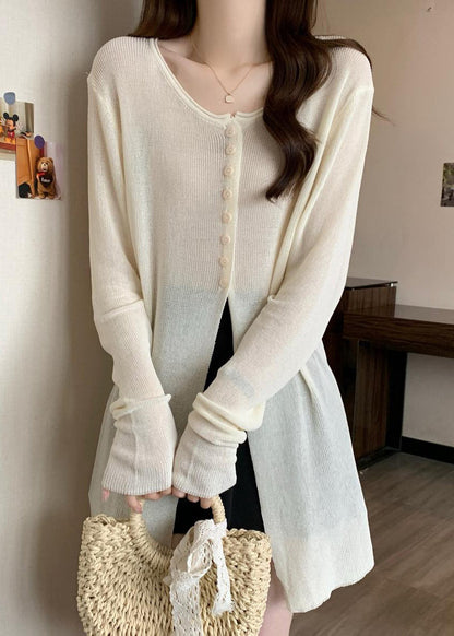 Effortlessly Elegant Sweater with a Timeless Design