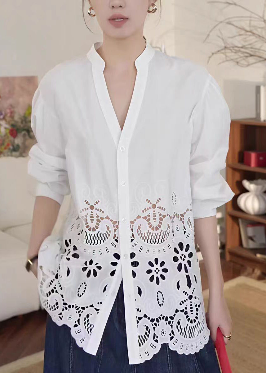 Sophisticated Blouse with a Clean Classic Look