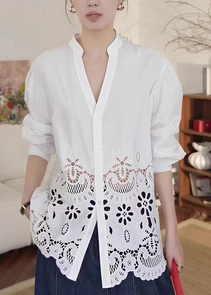 Sophisticated Blouse with a Clean Classic Look
