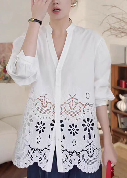 Sophisticated Blouse with a Clean Classic Look