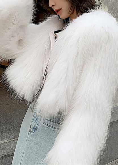 Elegantly Styled Coat for Everyday Wear