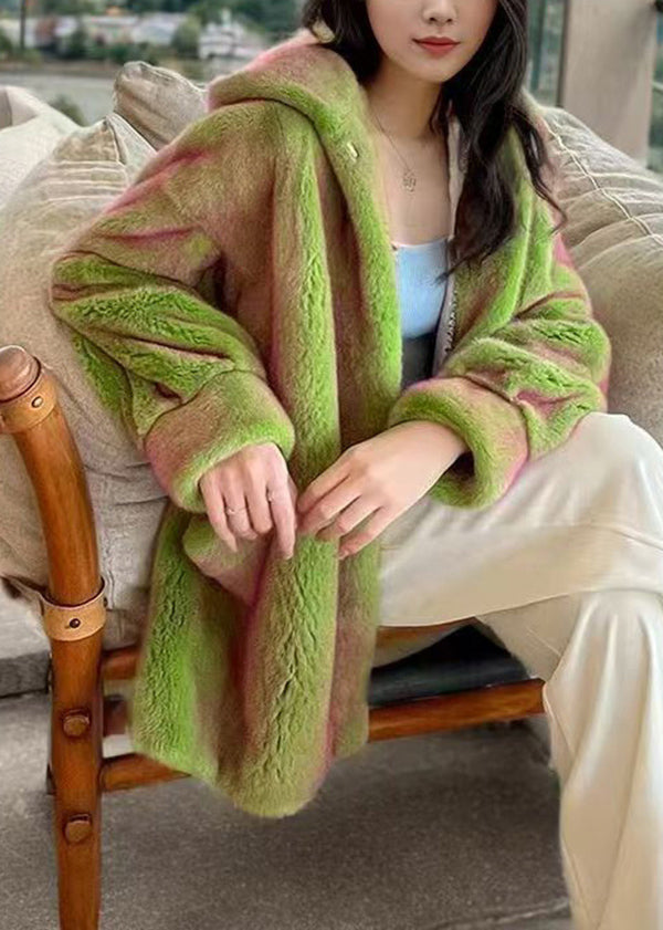 Classic Vintage Coat with a Flattering Fit