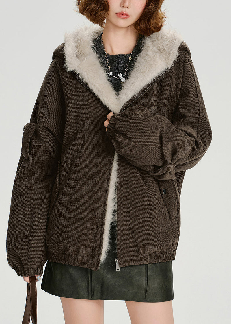 Effortlessly Elegant Coat with a Timeless Design