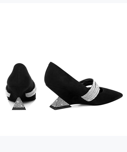 Graceful Orthopedic Sandals for Modern Look
