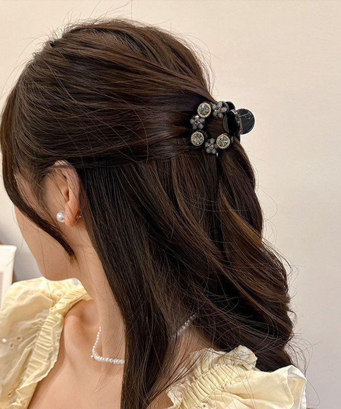 Gracefully Styled Garment for Any Occasion
