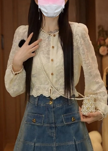 Classic Vintage & Enduringly Stylish Blouse