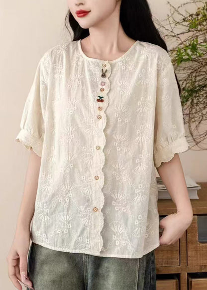 Effortlessly Elegant Shirt with a Timeless Design