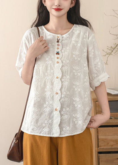 Effortlessly Elegant Shirt with a Timeless Design