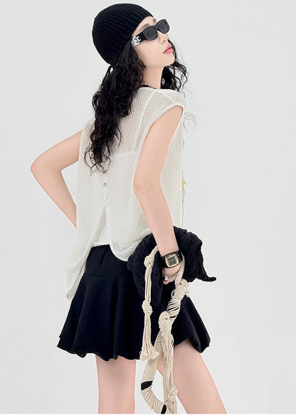 Beautifully Finished Top in a Timeless Design