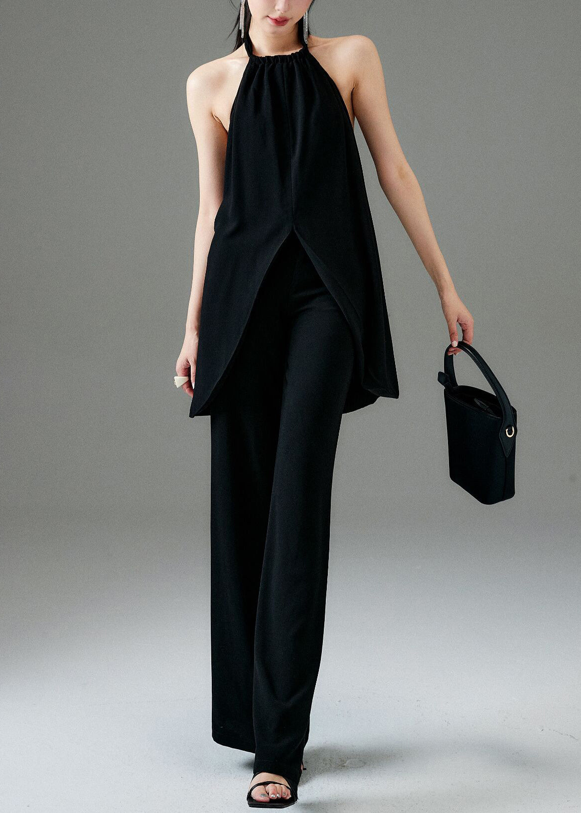 Beautifully Finished Garment in a Timeless Design