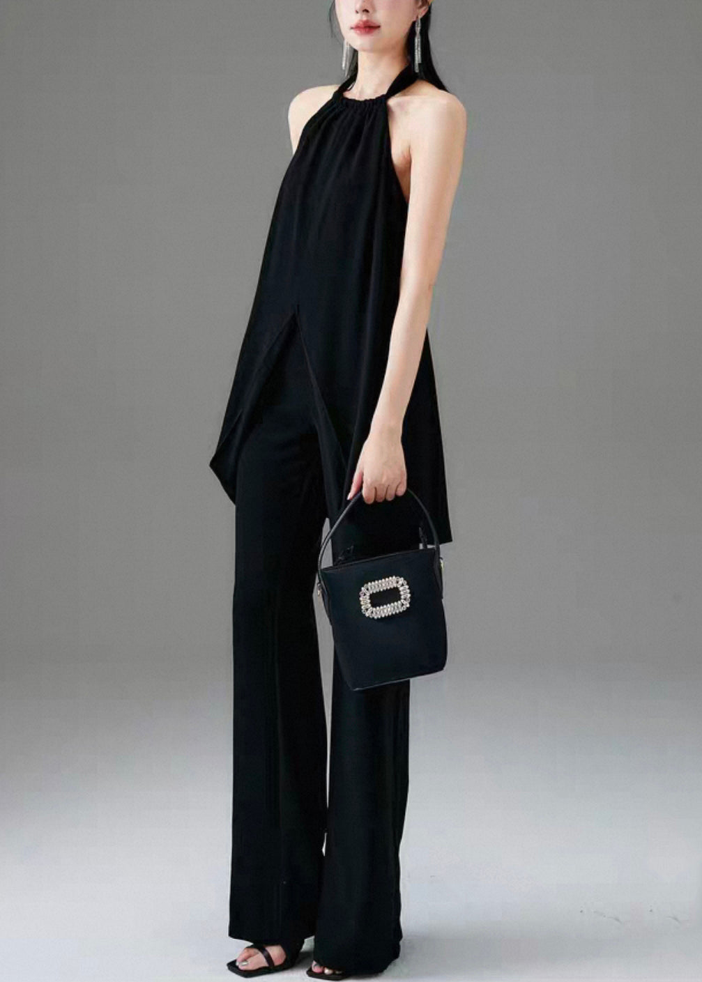 Beautifully Finished Garment in a Timeless Design