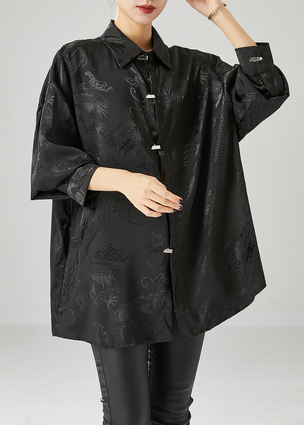Beautifully Finished Blouse in a Timeless Design