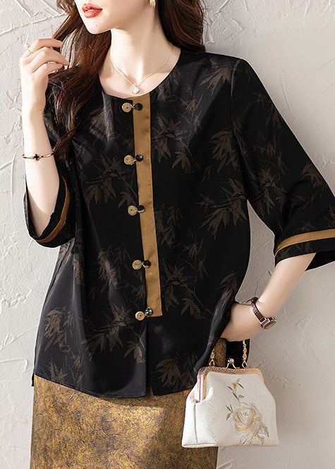 Well Tailored Shirt with a Graceful Silhouette