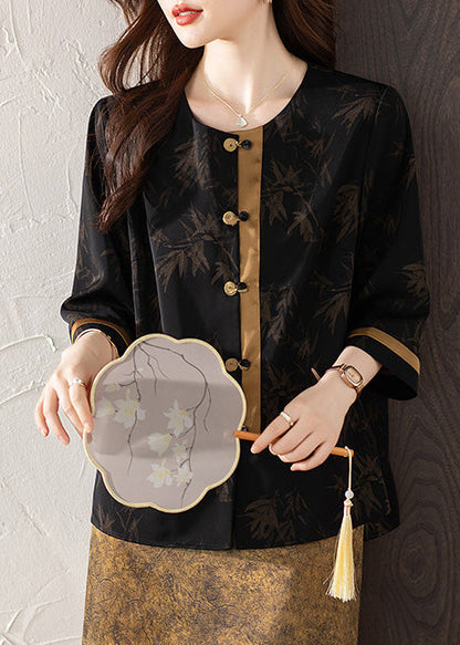 Well Tailored Shirt with a Graceful Silhouette