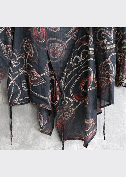 Classic Vintage Blouse with a Flattering Fit