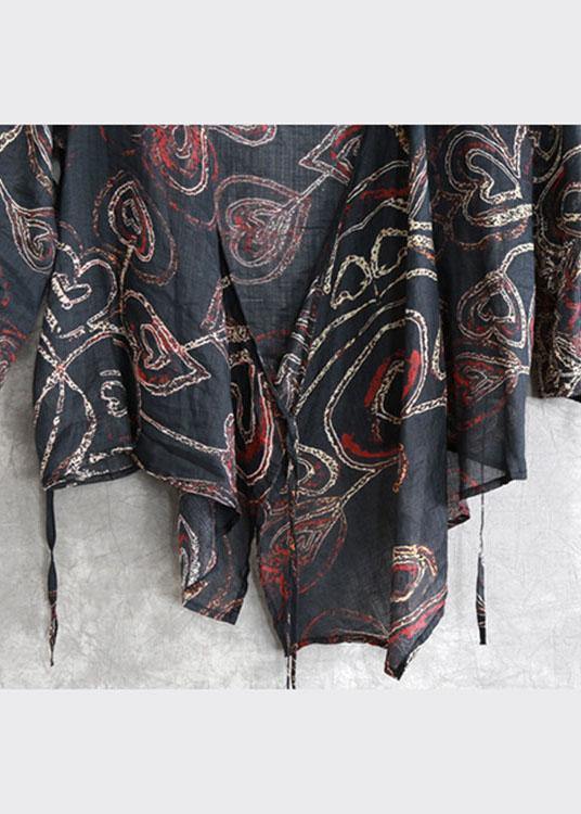 Classic Vintage Blouse with a Flattering Fit