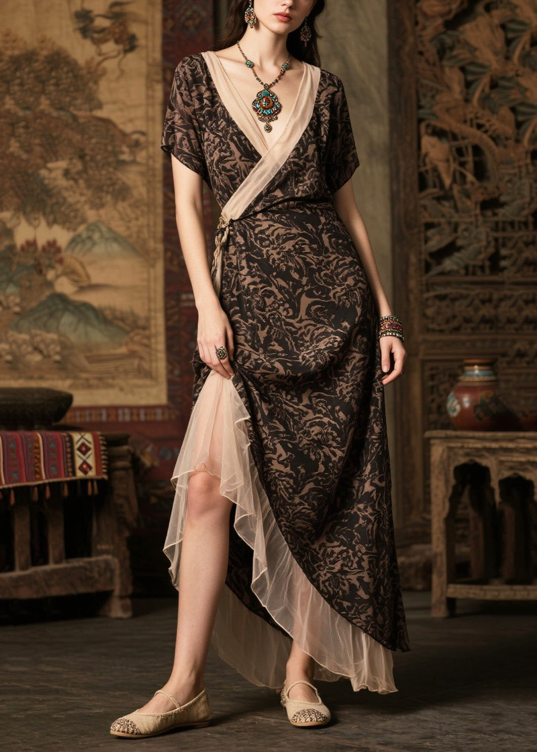 Gracefully Styled Dress for Any Occasion